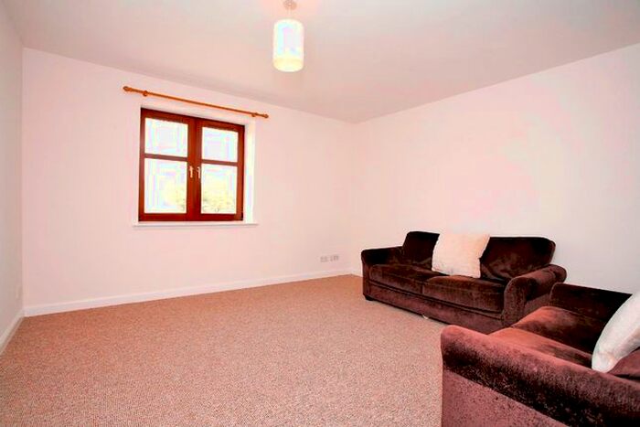 2 Bedroom Flat To Rent In Farmers Hall, Aberdeen, AB25