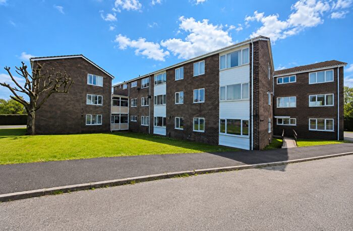 3 Bedroom Flat For Sale In Linton Close, Tamerton Foliot, Plymouth, PL5