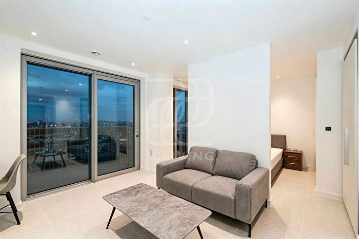 Studio To Rent In Tapestry Way, London, E1