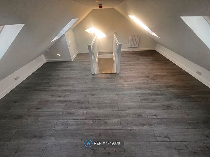 1 Bedroom Flat To Rent In Interlinks House, Hendon, NW4
