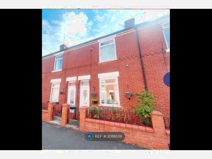 4 Bedroom Terraced House To Rent In Cobden Street, Manchester, M9