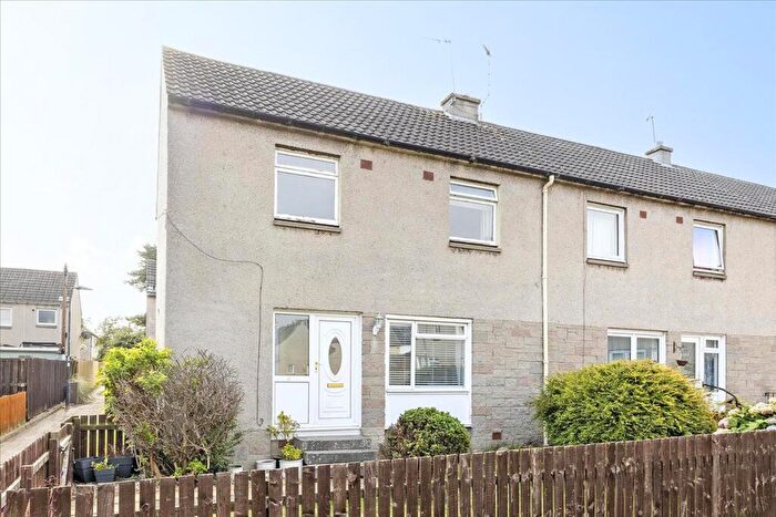 3 Bedroom End Of Terrace House For Sale In Sherwood Loan, Bonnyrigg, EH19