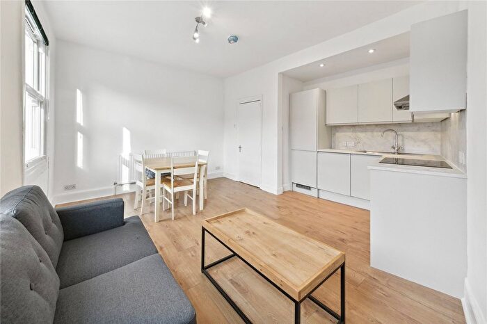 3 Bedroom Flat To Rent In Queenstown Road, London, SW8