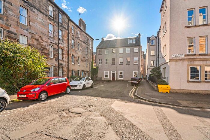 1 Bedroom Flat For Sale In West Newington Place, Newington, Edinburgh, EH9