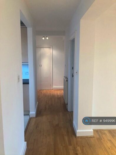 2 Bedroom Flat To Rent In Grove House, London, N3