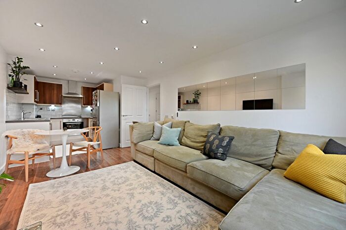 1 Bedroom Flat For Sale In Armstrong Road, London, NW10