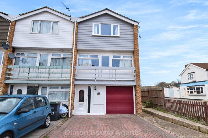 3 Bedroom End Of Terrace House For Sale In Broadsands Drive, Gosport, PO12