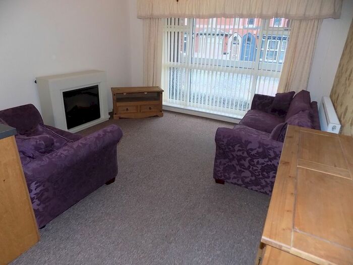 2 Bedroom Flat To Rent In Adelaide Street, Blackpool FY1