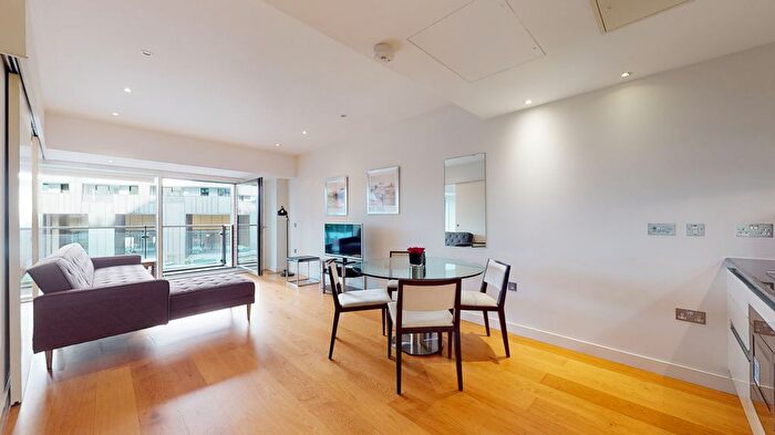 2 Bedroom Flat To Rent In Hepworth Court, Gatliff Road, London, SW1W