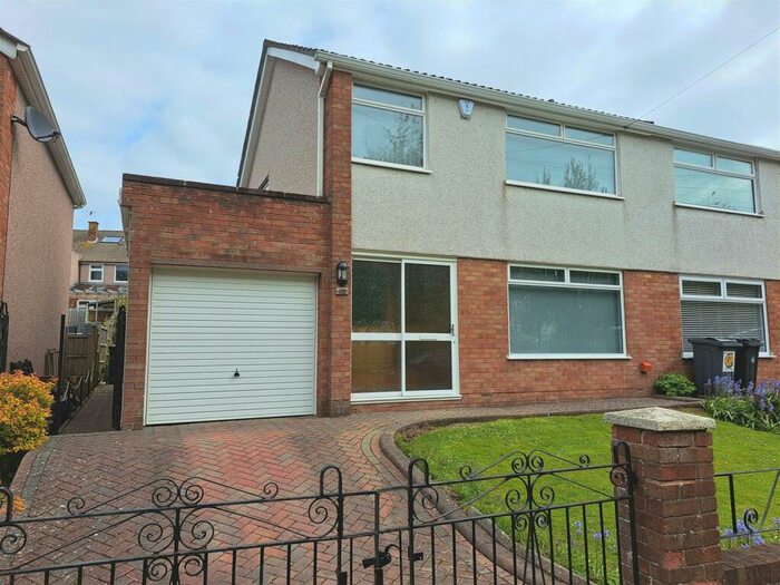 3 Bedroom Semi-Detached House To Rent In Dundridge Lane, St George, Bristol, BS5