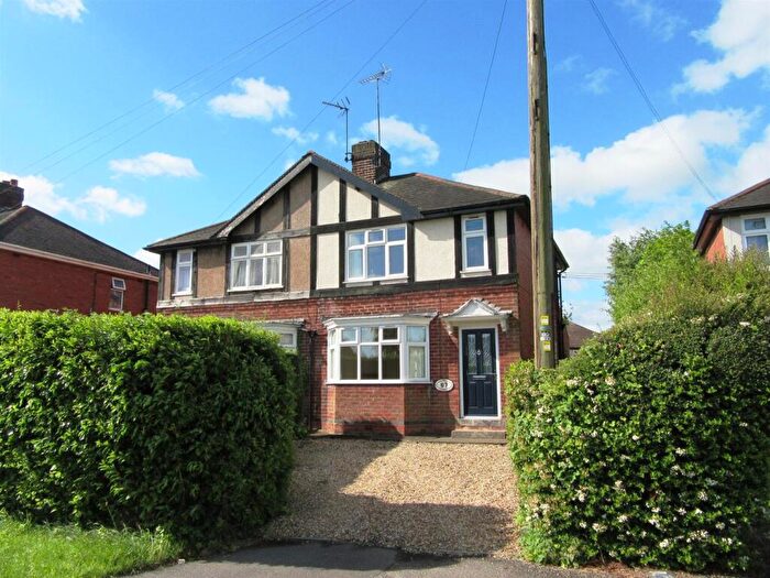 3 Bedroom Semi Detached House To Rent In Lower Kirklington Road, Southwell, NG25
