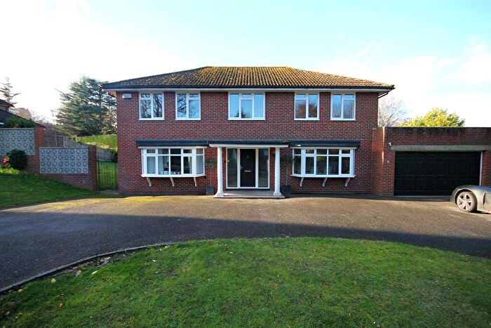 4 Bedroom Detached House To Rent In Arbour Close, Fetcham, KT22