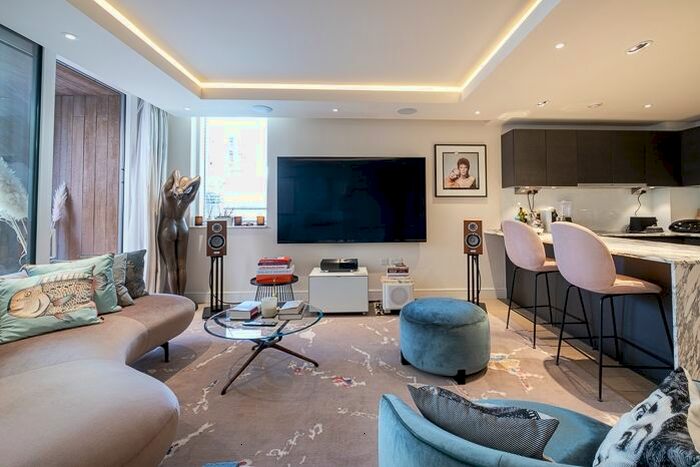 2 Bedroom Flat To Rent In Park Street, London, SW6