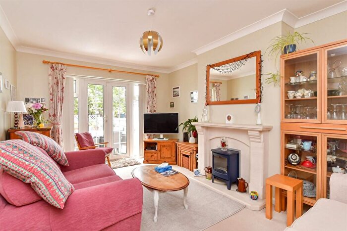 3 Bedroom Semi-Detached Bungalow For Sale In Rustington Road, Hollingbury, Brighton, East Sussex, BN1