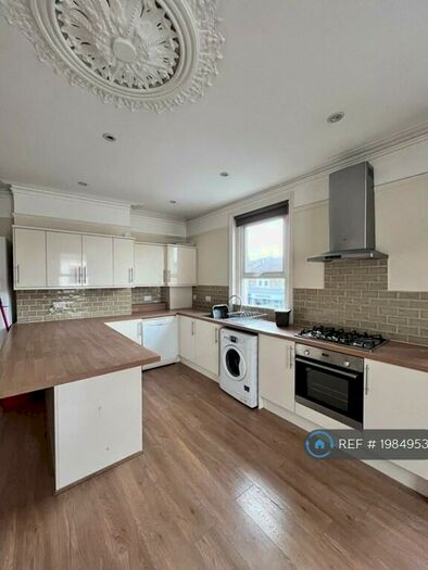 2 Bedroom Flat To Rent In Gloucester Road, Horfield, Bristol, BS7