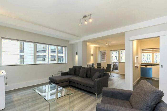 2 Bedroom Flat To Rent In Warwick Lane, St Pauls, EC4M