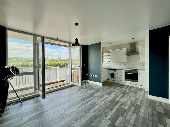 2 Bedroom Apartment To Rent In The Armstrong, Staiths South Bank, Gateshead, NE8