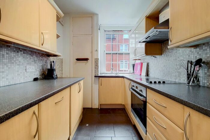 2 Bedroom Flat To Rent In Probyn House, Page Street, Westminster, London, SW1P