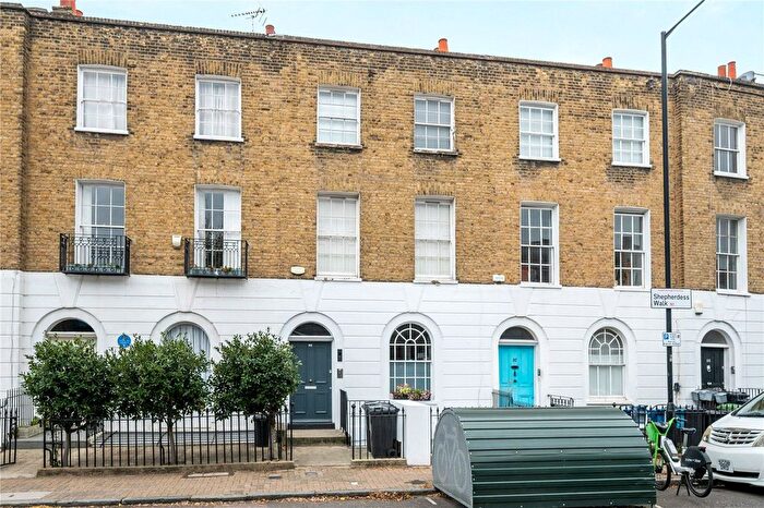 2 Bedroom Flat For Sale In Shepherdess Walk, Islington, London, N1