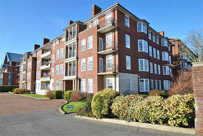 4 Bedroom Flat For Sale In Staveley Road, Eastbourne, East Sussex, BN20