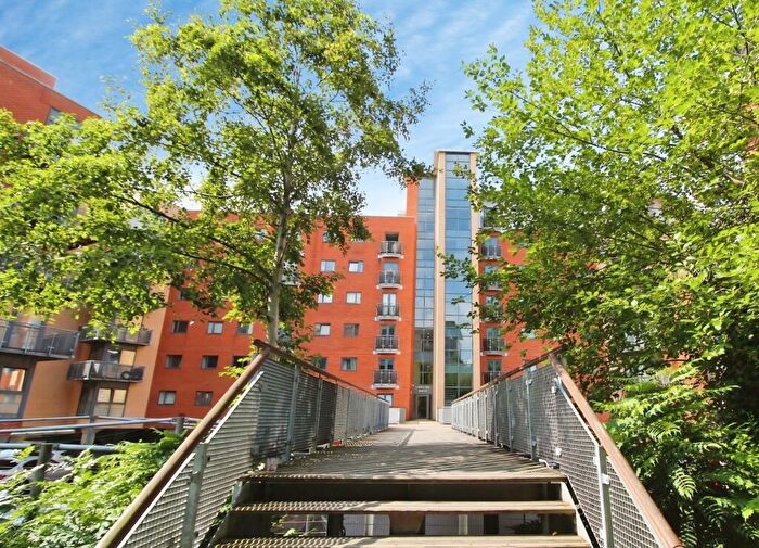 1 Bedroom Flat To Rent In City Walk, Leeds, West Yorkshire, LS11