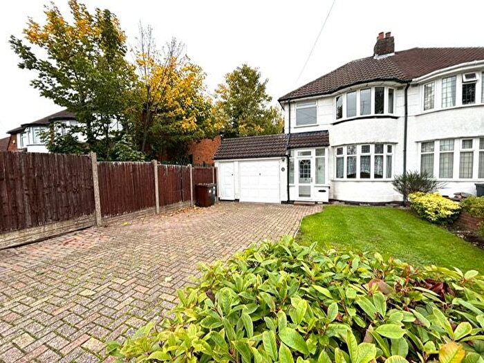 3 Bedroom Semi-Detached House To Rent In Bentley Road, Birmingham, B36