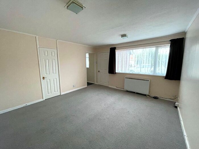 2 Bedroom Flat To Rent In Bottels Road, Warboys, Huntingdon, PE28