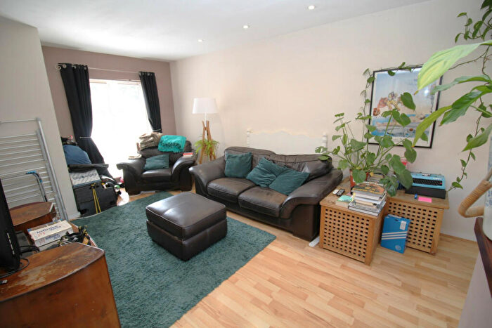 2 Bedroom Apartment To Rent In Rolls Crescent, Hulme, Manchester, M15
