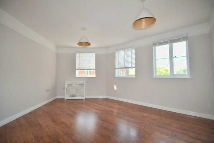 2 Bedroom Apartment To Rent In John William Close, Grays, Essex, RM16