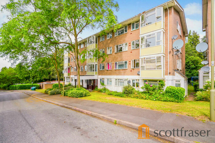 3 Bedroom Flat To Rent In Southfield Park, East Oxford, OX4