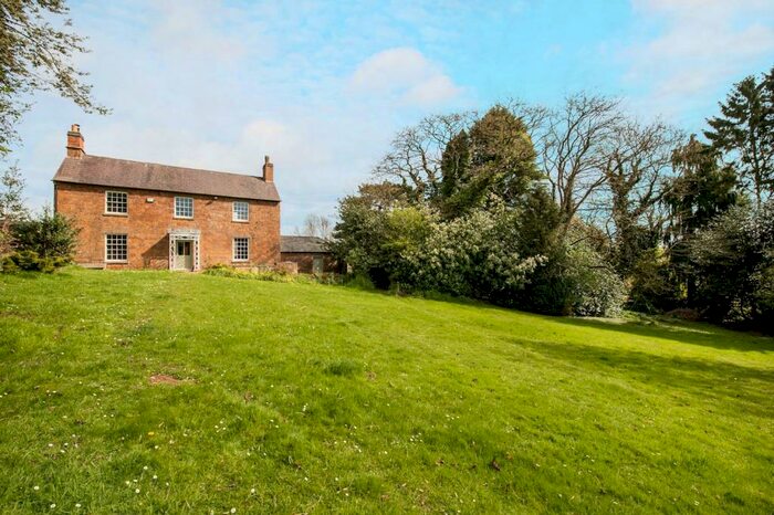 5 Bedroom House To Rent In Warwick Road, Drayton, Banbury, Oxfordshire, OX17