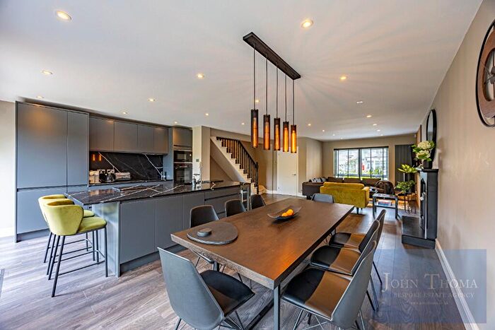 4 Bedroom Terraced House For Sale In High Road, Chigwell, Essex, IG7