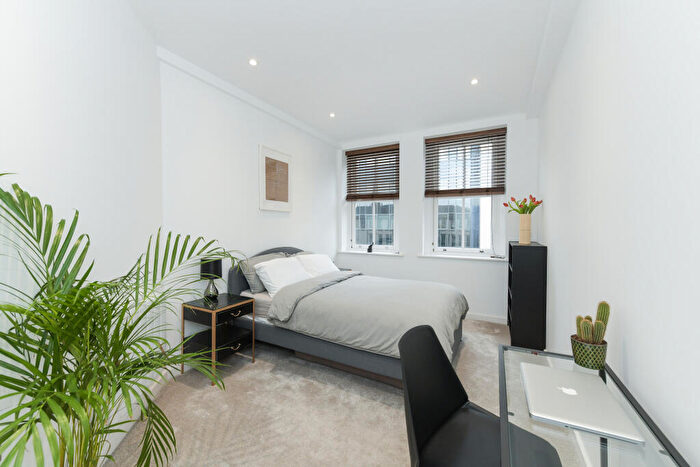 2 Bedroom Apartment To Rent In Hounds Gate, Nottingham, NG1