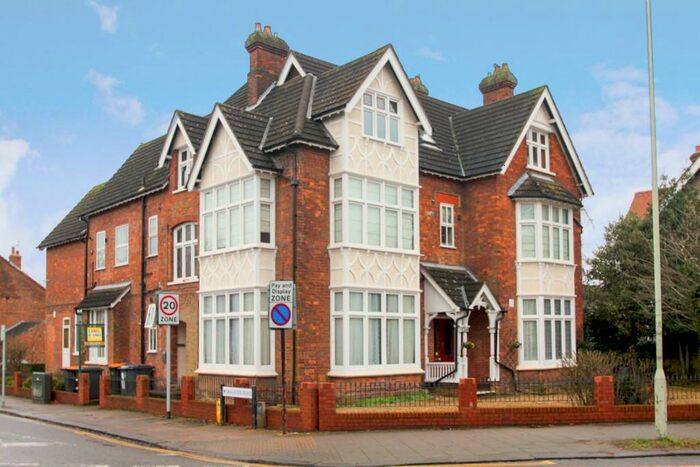 1 Bedroom Apartment To Rent In Kimbolton Road, Bedford, Bedfordshire, MK40