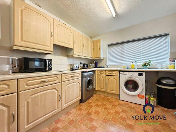 2 Bedroom Bungalow For Sale In Violet Avenue, Ramsgate, Kent, CT12