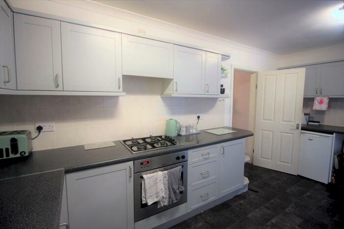 3 Bedroom Semi-Detached House To Rent In Ethel Avenue, Sunderland, SR2