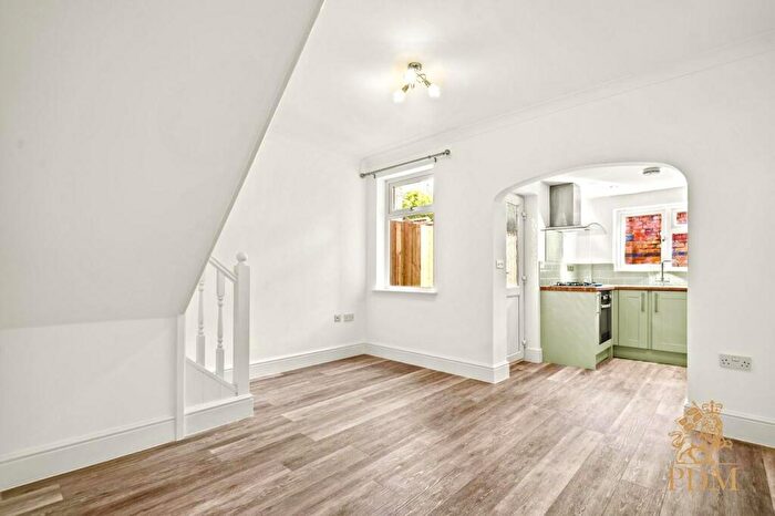 2 Bedroom Terraced House To Rent In Frederick Road, Stapleford, Nottingham, NG9