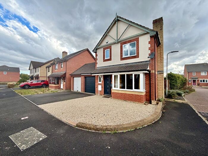 3 Bedroom Link Detached House For Sale In Rope Walk, Martock, Somerset, TA12