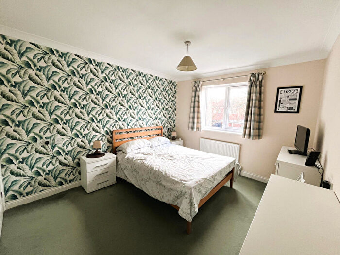 2 Bedroom Retirement Property For Sale In King George Court, St. Neots, PE19