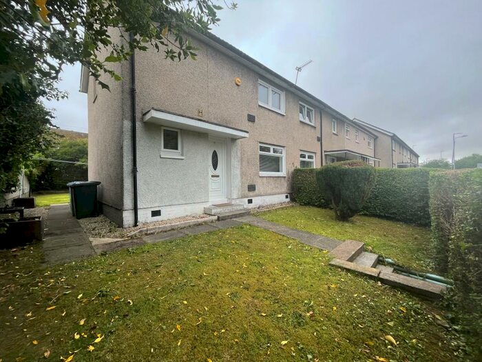 2 Bedroom End Of Terrace House To Rent In Earnock Street, Hamilton, ML3