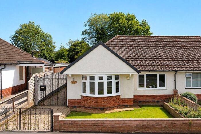 3 Bedroom Semi-Detached Bungalow For Sale In Foxhunter Drive, Oadby, LE2