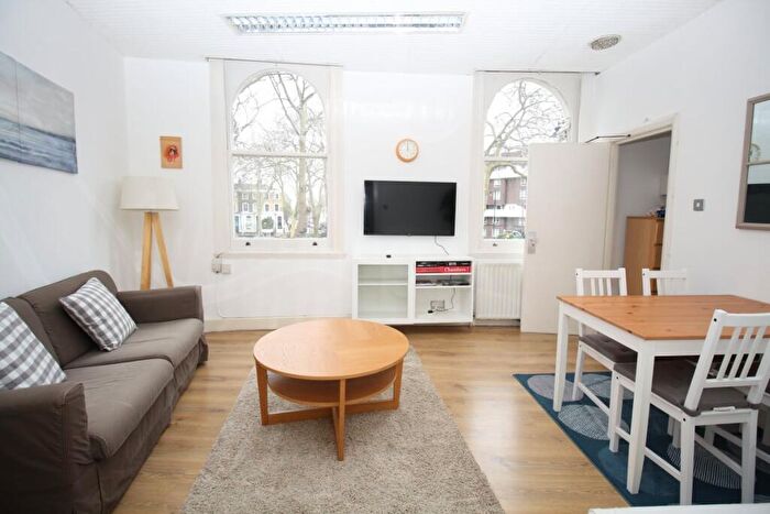 1 Bedroom Flat To Rent In Newington Green, London, N16