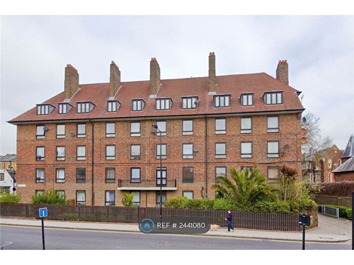 1 Bedroom Flat To Rent In Banbury Road, London, E9