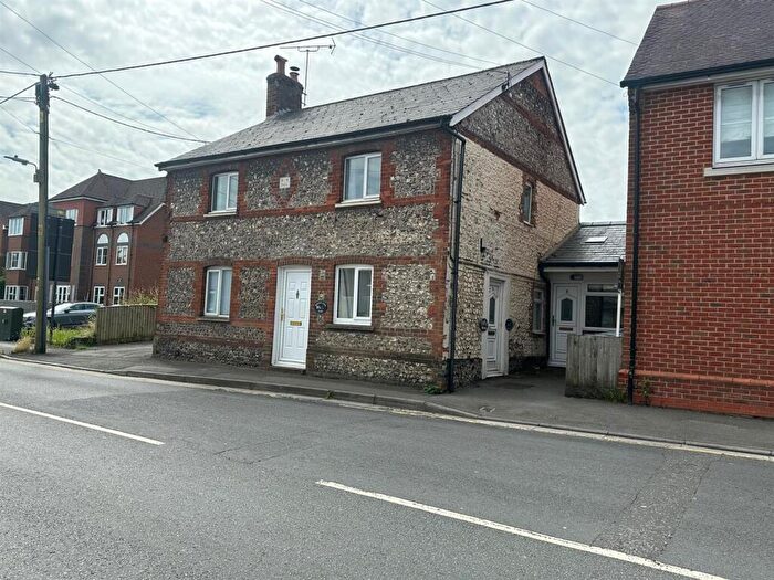 1 Bedroom Maisonette To Rent In Andover Road, Ludgershall, Andover, SP11