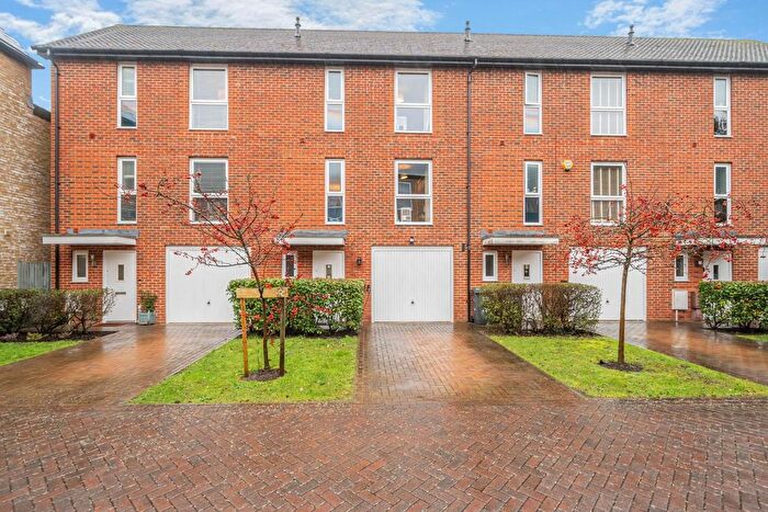 3 Bedroom Town House For Sale In Brunel Way, Havant, PO9