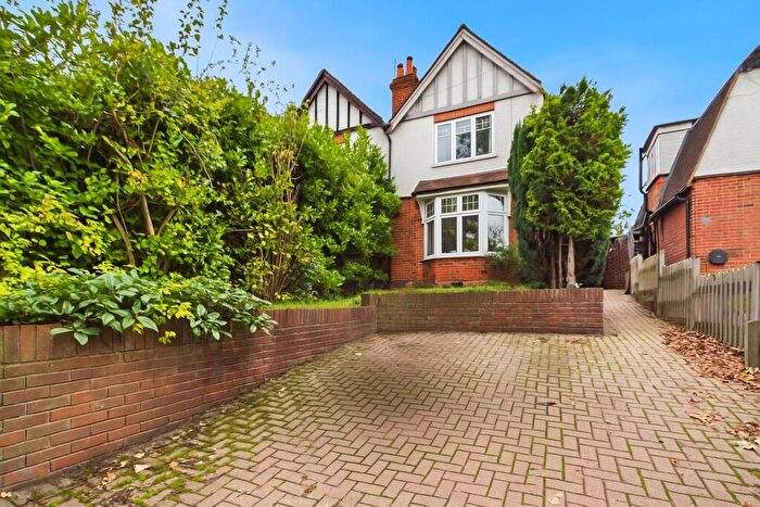 2 Bedroom Semi Detached House For Sale In Water Road, Reading, Berkshire, RG30