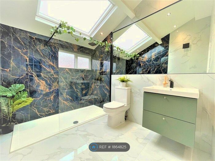 6 Bedroom Terraced House To Rent In Cardigan Terrace, Newcastle Upon Tyne, NE6