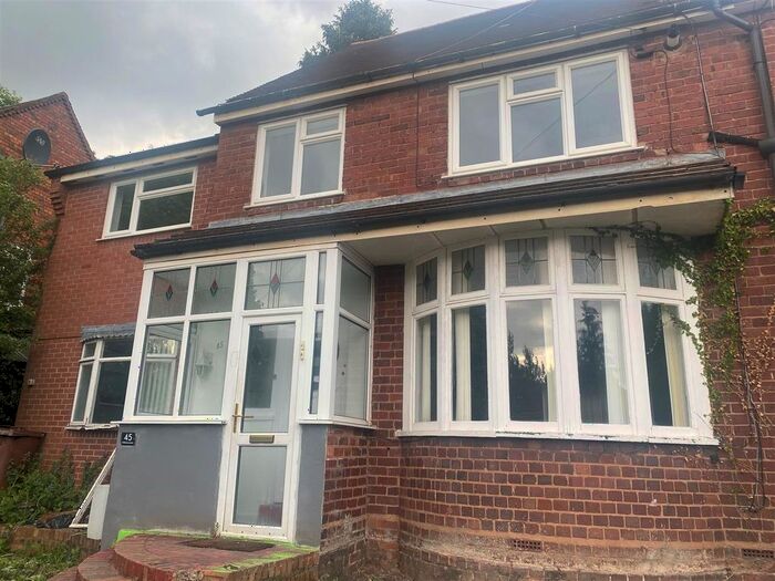 4 Bedroom Property To Rent In Follyhouse Lane, Walsall, WS1