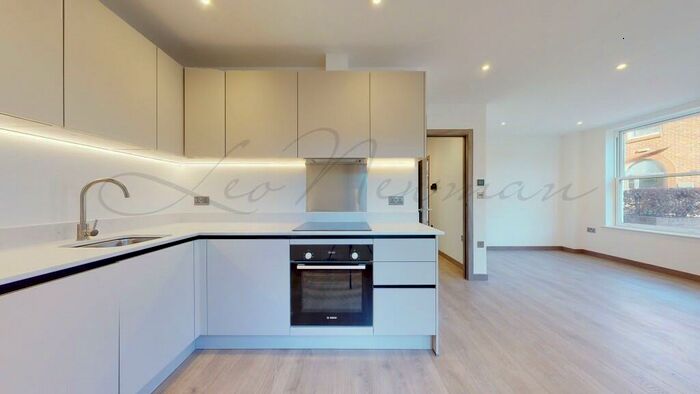 1 Bedroom Flat To Rent In Harvest Lane, Esher, Surrey, KT7