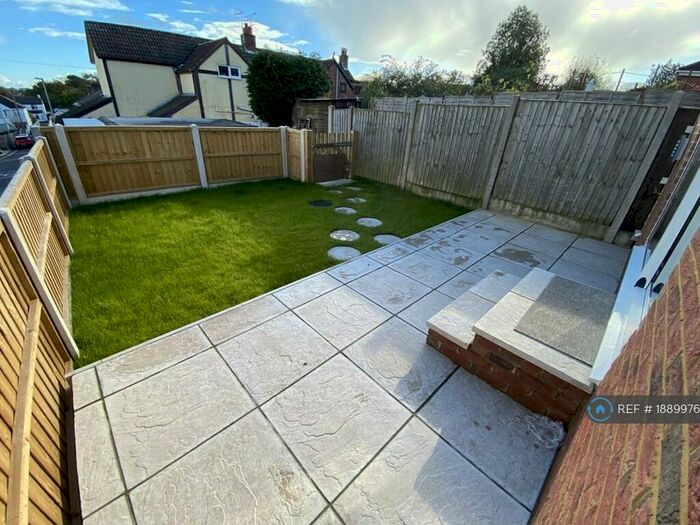 3 Bedroom Semi-Detached House To Rent In Albert Road, Poole, BH12